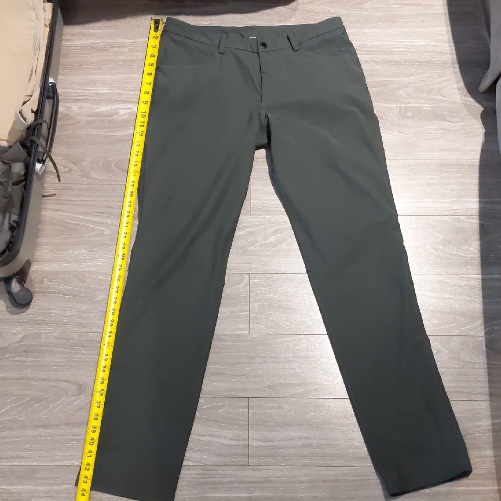 Lululemon pants Straight Cut Legs